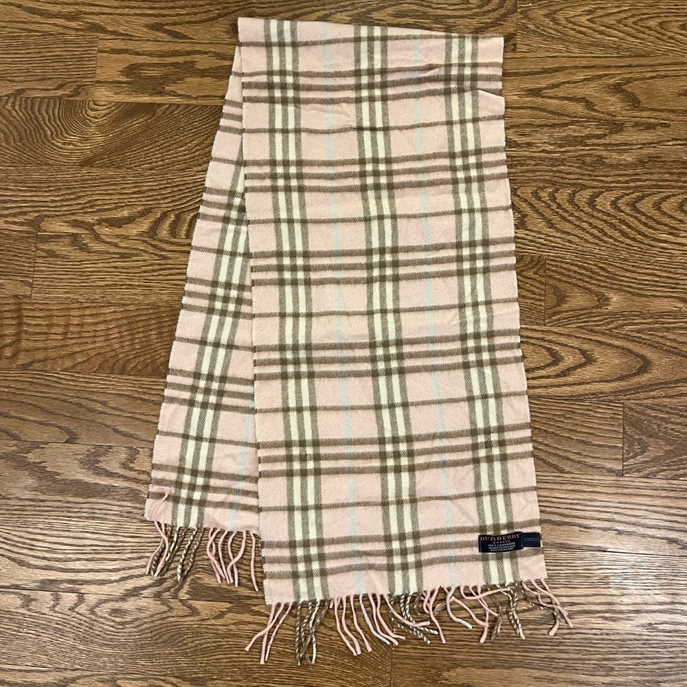 Burberry Cashmere scarf